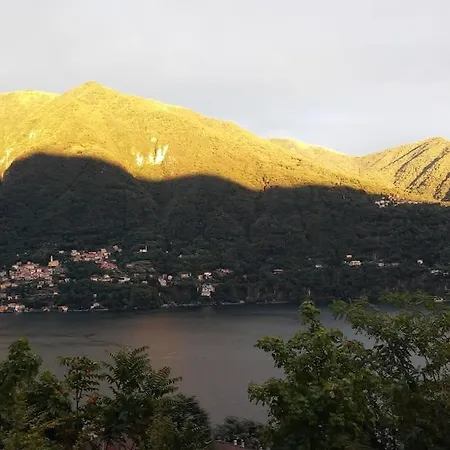 Between Mountains And Holiday home *